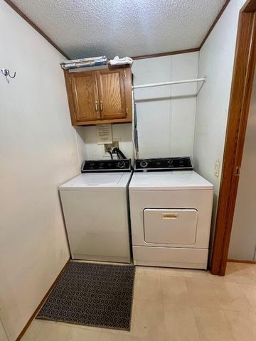 1231 Deerfield Drive, Maplewood, MN 55119