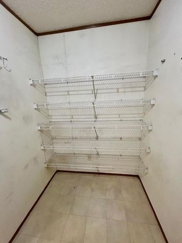 1231 Deerfield Drive, Maplewood, MN 55119