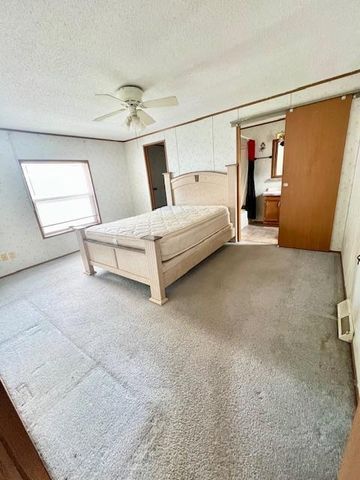 1231 Deerfield Drive, Maplewood, MN 55119