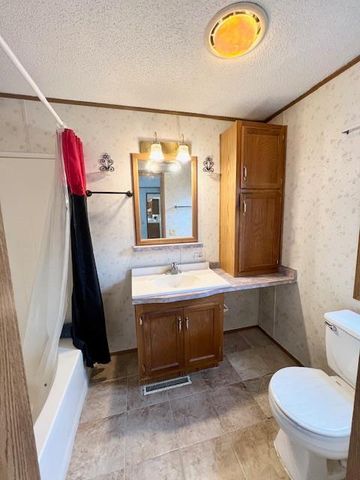 1231 Deerfield Drive, Maplewood, MN 55119