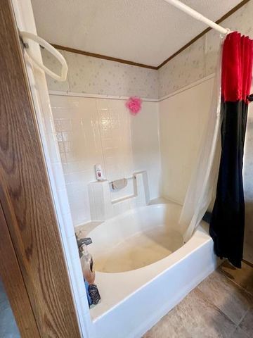 1231 Deerfield Drive, Maplewood, MN 55119