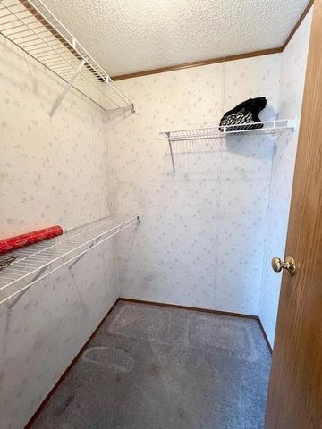 1231 Deerfield Drive, Maplewood, MN 55119