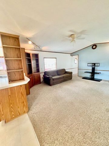 1231 Deerfield Drive, Maplewood, MN 55119