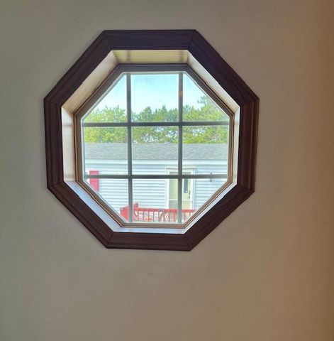 1231 Deerfield Drive, Maplewood, MN 55119