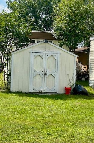 1231 Deerfield Drive, Maplewood, MN 55119