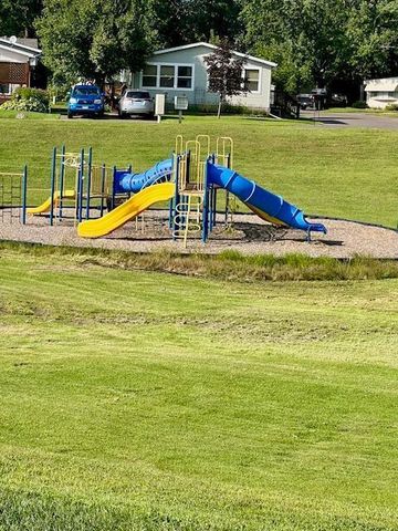 1231 Deerfield Drive, Maplewood, MN 55119