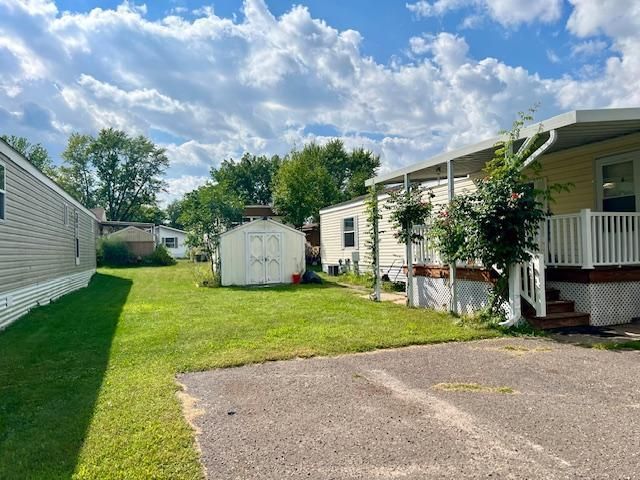 1231 Deerfield Drive, Maplewood, MN 55119