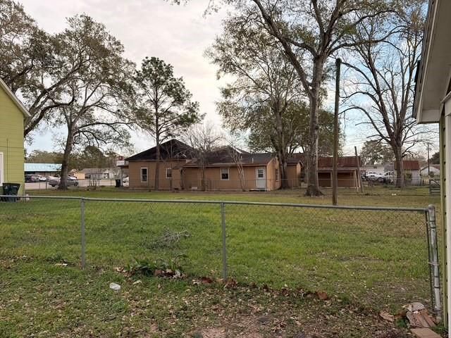 502 S Mechanic Street, El Campo, TX 77437