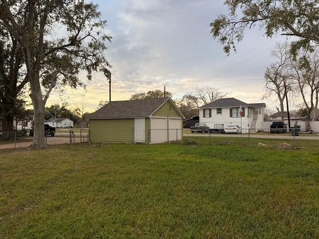 502 S Mechanic Street, El Campo, TX 77437