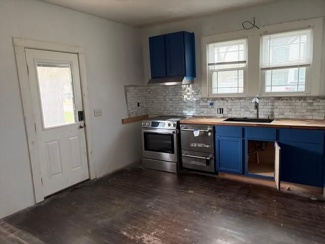 502 S Mechanic Street, El Campo, TX 77437