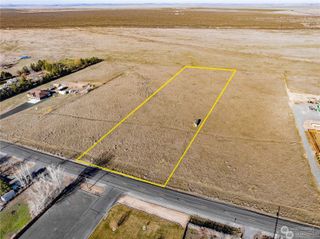 9351 NE Neppel Road, Moses Lake, WA 98837