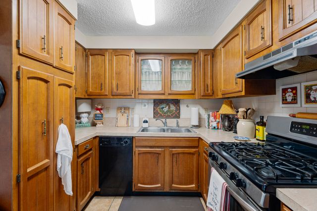 1421 Maple Drive, Grove, OK 74344