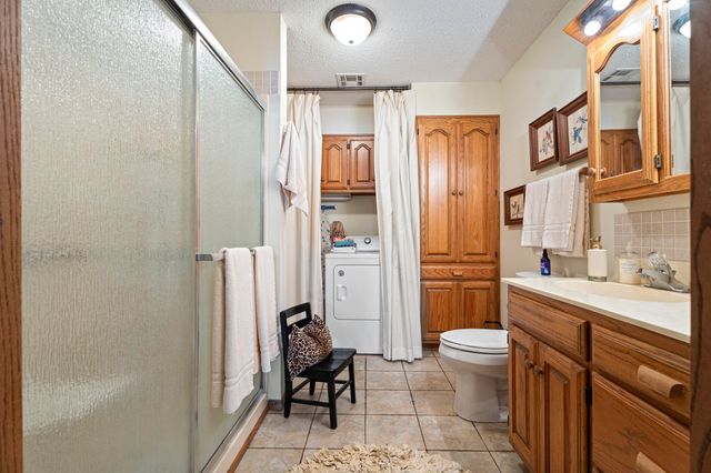1421 Maple Drive, Grove, OK 74344
