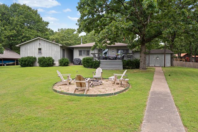 1421 Maple Drive, Grove, OK 74344
