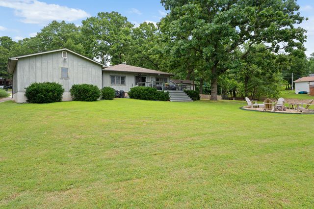 1421 Maple Drive, Grove, OK 74344