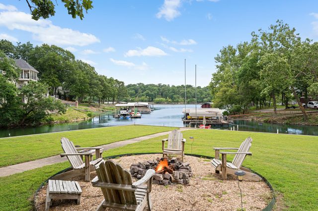 1421 Maple Drive, Grove, OK 74344