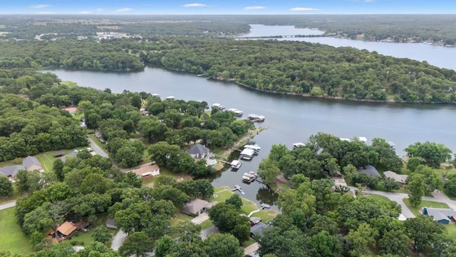 1421 Maple Drive, Grove, OK 74344
