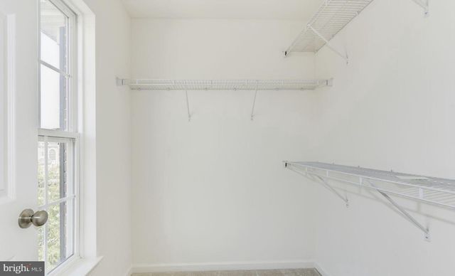 3795 LOUISE AVE, Chantilly, VA 20151