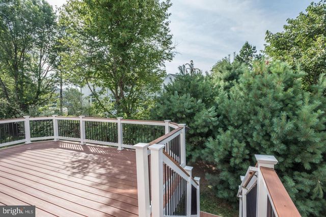 3795 LOUISE AVE, Chantilly, VA 20151