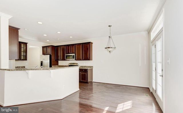 3795 LOUISE AVE, Chantilly, VA 20151