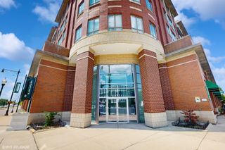 6000 N Cicero Avenue 217, Chicago, IL 60646