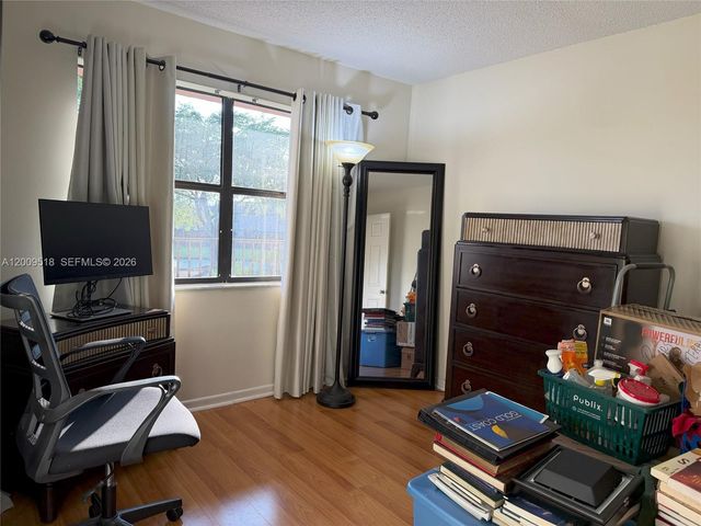 10467 Sunrise Lakes Boulevard 205, Sunrise, FL 33322