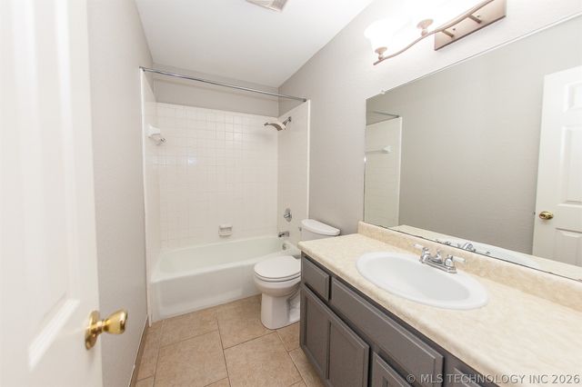 8923 N 119th East Avenue, Owasso, OK 74055