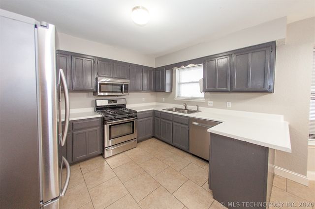 8923 N 119th East Avenue, Owasso, OK 74055