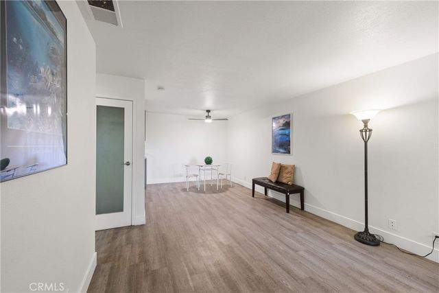 420 N Villa Court 211, Palm Springs, CA 92262