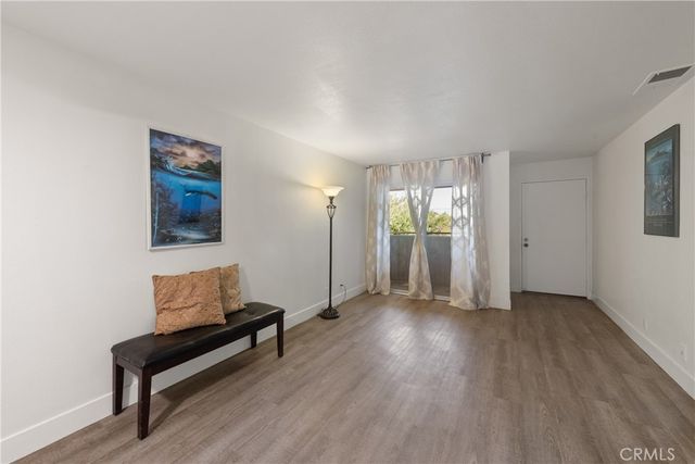 420 N Villa Court 211, Palm Springs, CA 92262