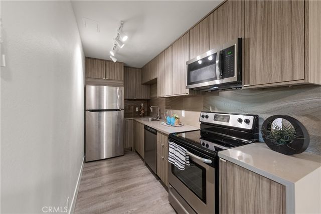 420 N Villa Court 211, Palm Springs, CA 92262