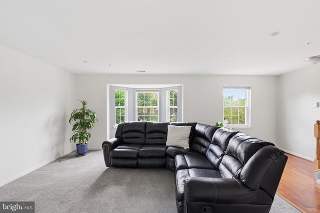 9089 HARDESTY DR, Clinton, MD 20735