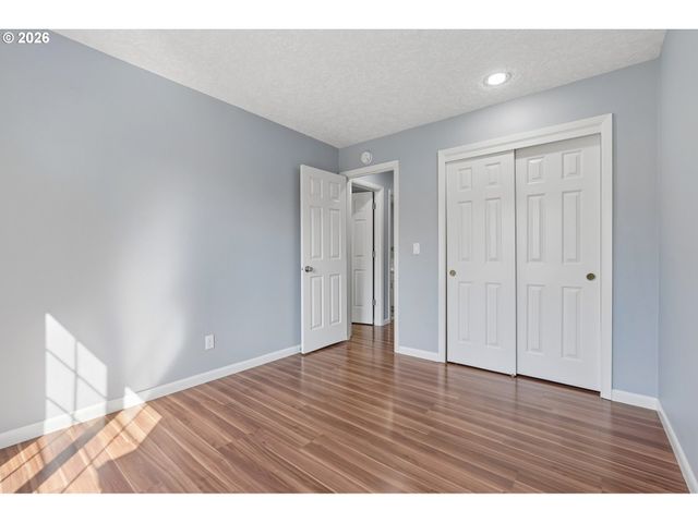 875 Ne EAGLENEST Ct, Hillsboro, OR 97124