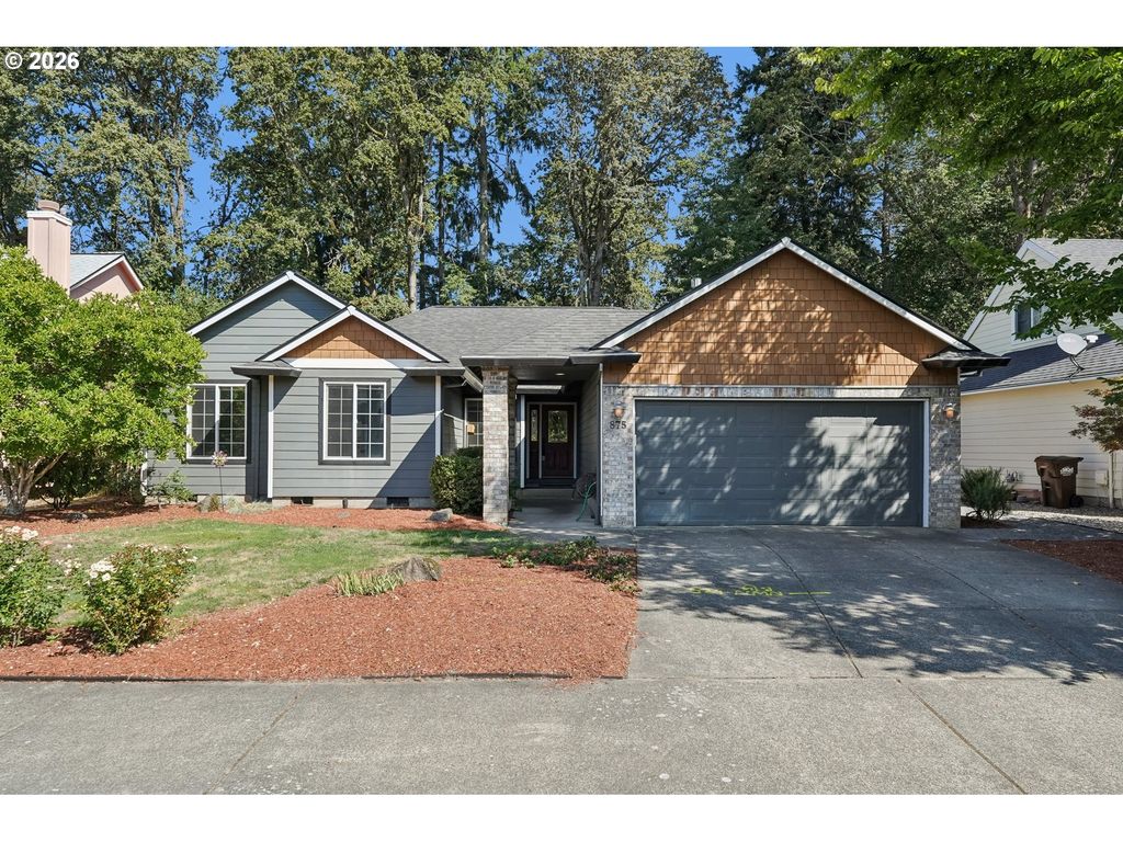 875 Ne EAGLENEST Ct, Hillsboro, OR 97124