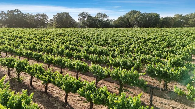 18050 N Tretheway Rd, Lockeford, CA 95237