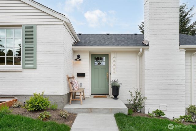 10002 9th Avenue NW, Seattle, WA 98177