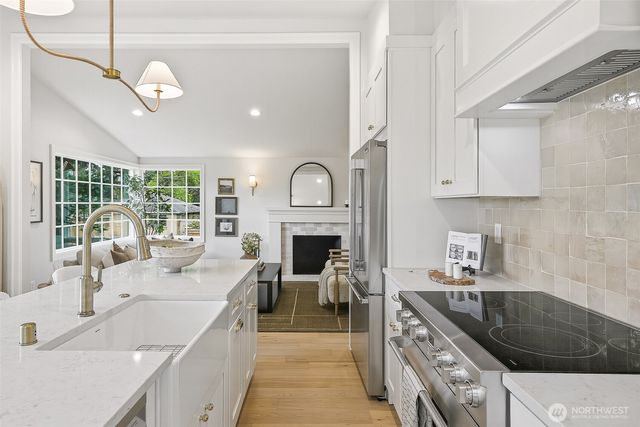 10002 9th Avenue NW, Seattle, WA 98177