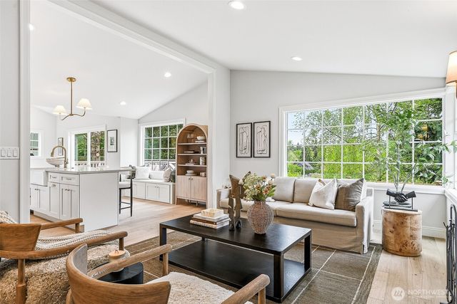 10002 9th Avenue NW, Seattle, WA 98177