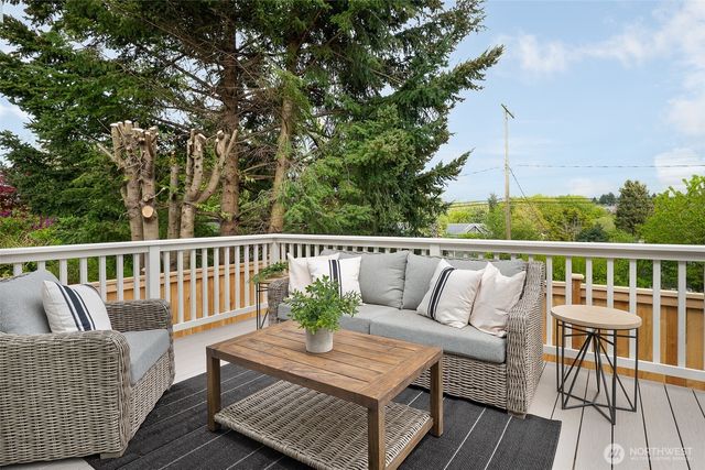 10002 9th Avenue NW, Seattle, WA 98177