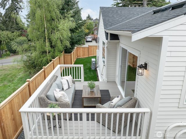 10002 9th Avenue NW, Seattle, WA 98177