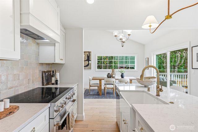 10002 9th Avenue NW, Seattle, WA 98177