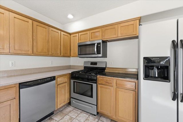 945 Win Way, Eagle Point, OR 97524