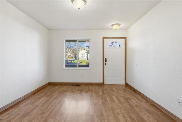 945 Win Way, Eagle Point, OR 97524