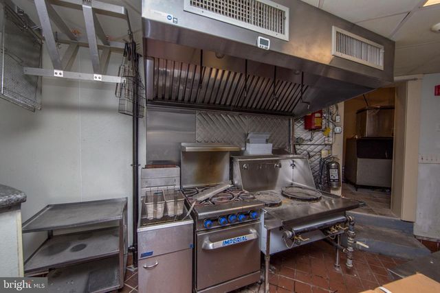 1145 EASTON RD, Abington, PA 19001