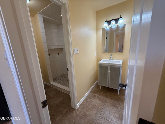 8931 Marks Drive C, El Paso, TX 79904