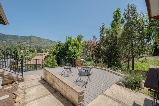 122 NW Rook Drive, Grants Pass, OR 97526