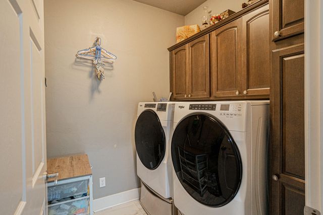 122 NW Rook Drive, Grants Pass, OR 97526