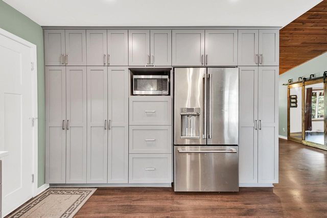 1759 Davids View DRIVE, West Bend, WI 53090