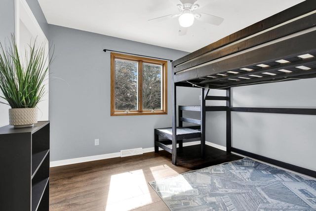 1759 Davids View DRIVE, West Bend, WI 53090