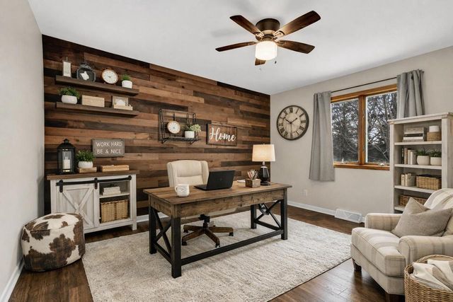 1759 Davids View DRIVE, West Bend, WI 53090